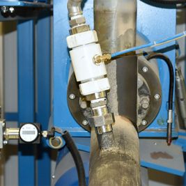 Válvulas de manguito de AKO como válvulas reguladoras en la producción de detectores de metales para la industria farmacéutica y alimentaria