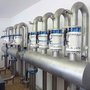 Válvulas de manguito de AKO como válvulas reguladoras en el transporte de los lodos de aguas residuales