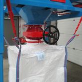 La válvula de manguito mecánica regula el llenado de bolsas grandes